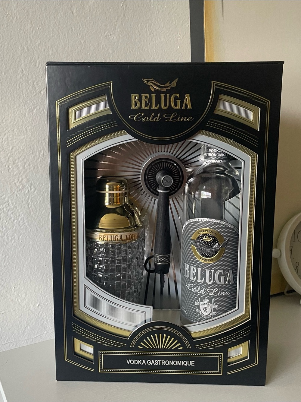 Beluga Gold Line Gift Box - Black & Gold